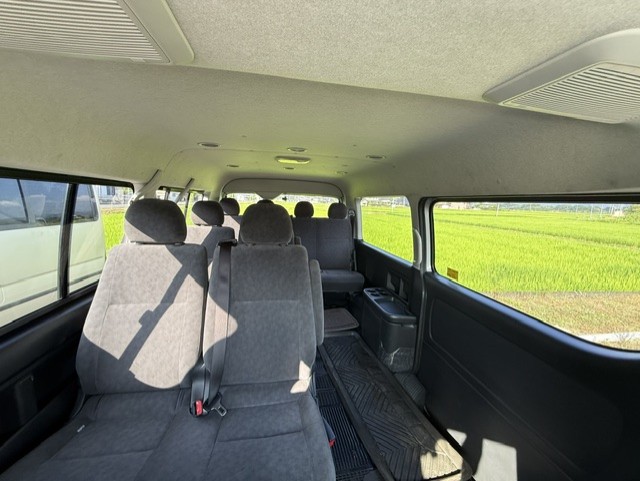 トヨタ ハイエース 車両画像 3